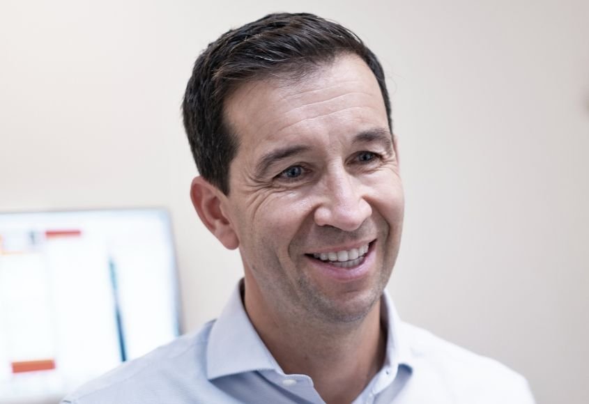 dr-carlos-beutel-raga-ortodoncista-manresa