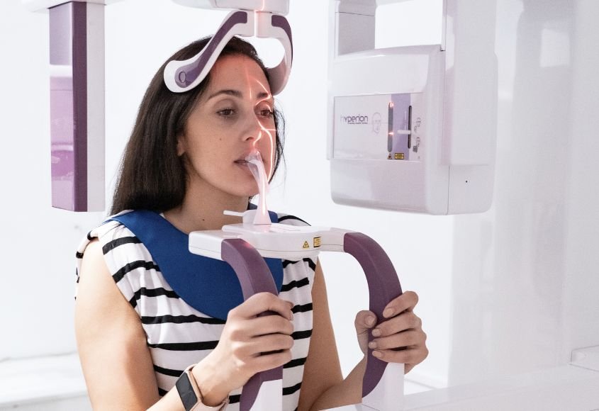 implantologia-dental-en-manresa-clinica-raga