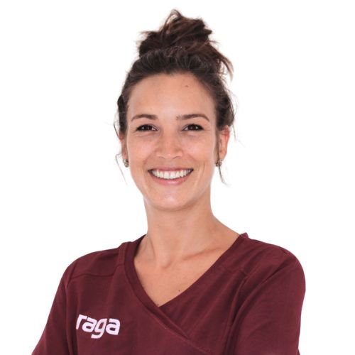 Arantxa Montiel: auxiliar odontología y recepcionista en Raga Manresa